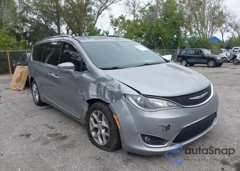 2017 Chrysler Pacifica Touring-L Plus из США, поврежденный, VIN 2C4RC1EG7HR506355